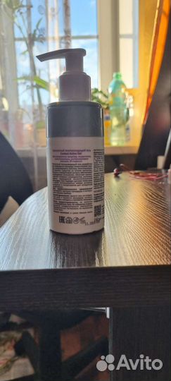 Ультразвуковой аппарат для чистки лица