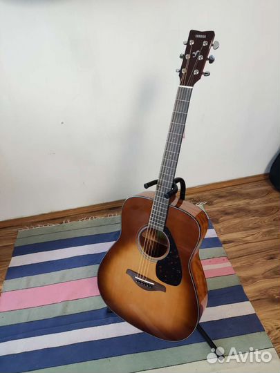 Акустическая гитара yamaha FG800 sdb