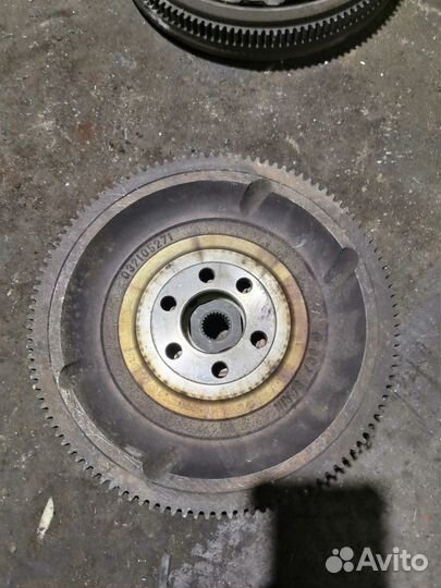 Маховик VW Golf III 1.4-1.6