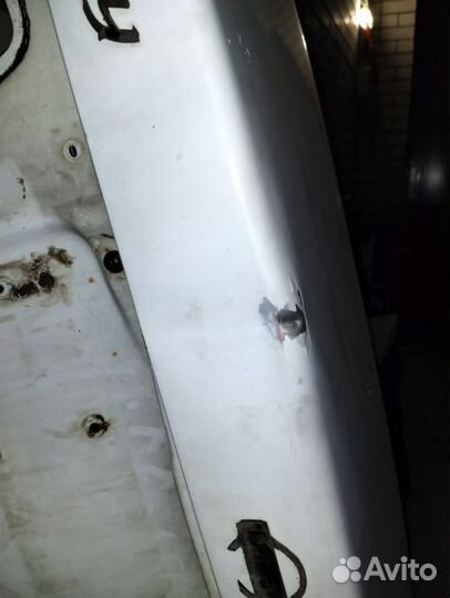 Крышка багажника nissan sunny