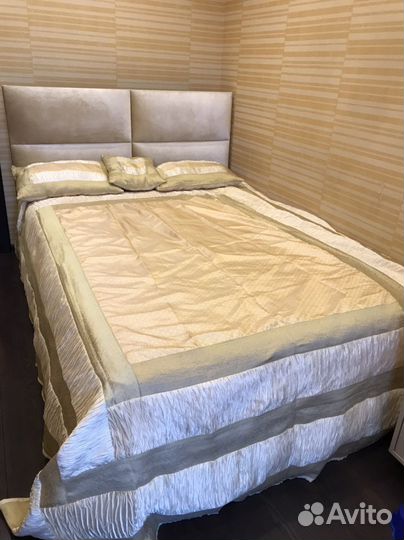 Покрывало и подушки набор