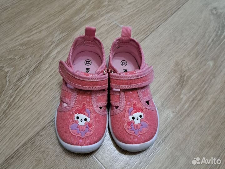 Кеды для девочки 22 размер, новые