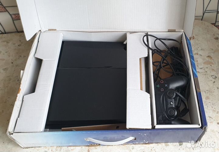 Игровая приставка ps4