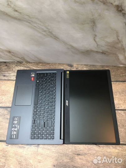 Acer 2022 ryzen 5000s / i7 1165g7, 8/20gb