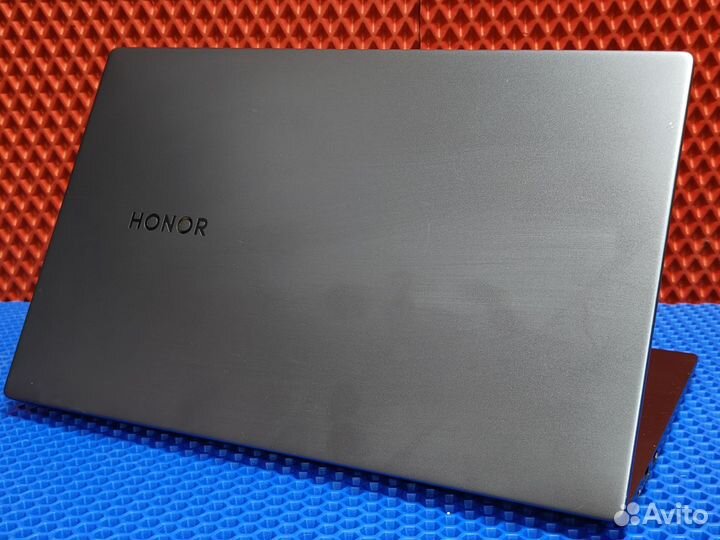 Ноутбук на i5 16gb ddr4 512gb ssd