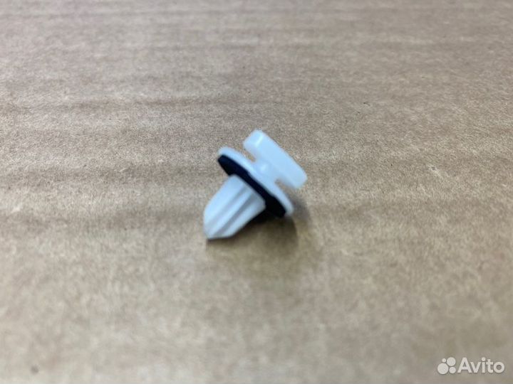 Клипса Land Rover