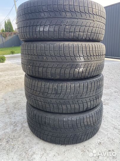 Michelin Latitude X-Ice 215/55 R17 F