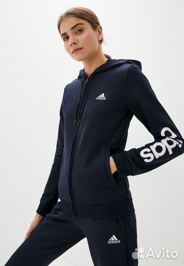 Спортивный костюм adidas