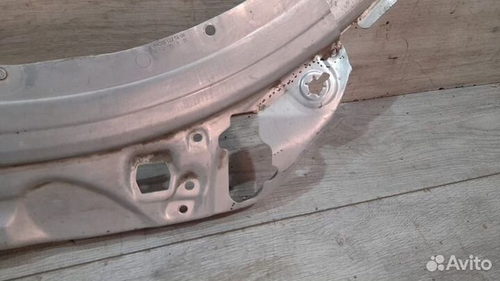 Верхняя часть передней панели передняя Mercedes