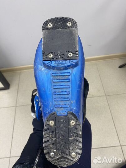 Горнолыжные ботинки детские