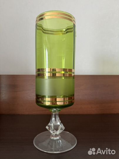 Ваза кубок фужер чехия Богемия. Зеленое стекло