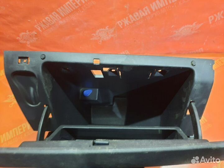 Бардачок Renault Megane 2 1.6 113лс К4мт760 2004