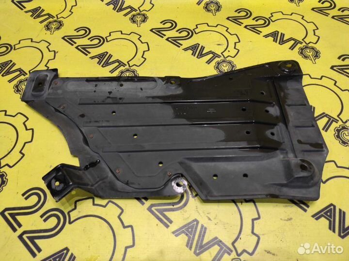 Защита днища кузова правая Infiniti Fx35 S50