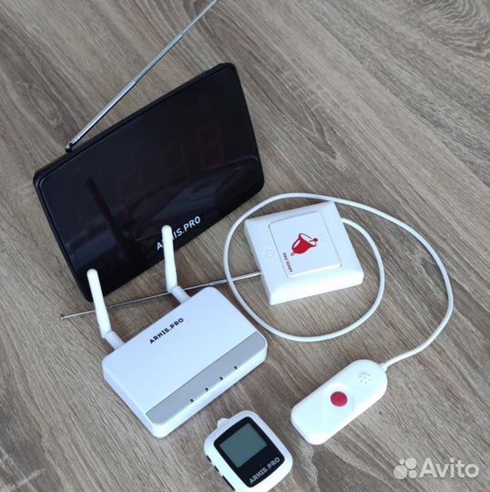 Кнопка вызова персонала, помощи больному в палату