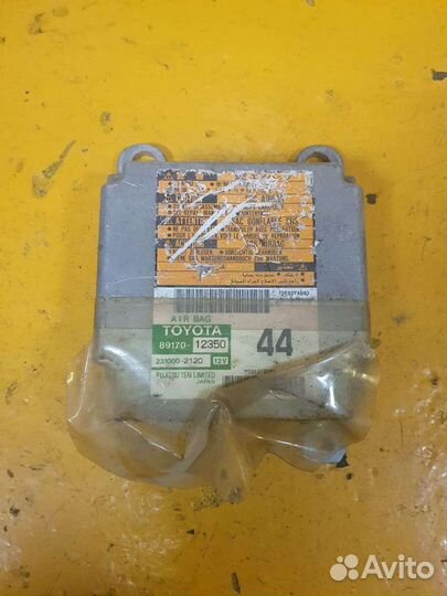 Блок управления аэрбегами airbag toyota corolla nz