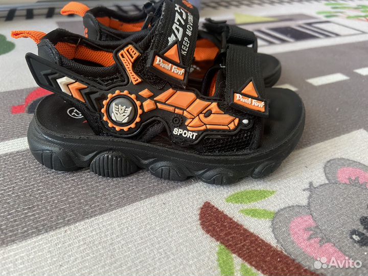 Сандали детские 22 размер