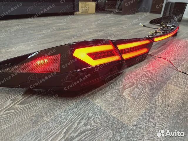 Черные бегающие фонари camry 70 LED задние