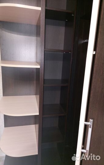 Угловой шкаф