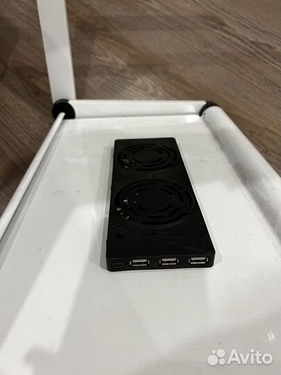 Охлаждающий стол для ноутбука Laptop Cooling