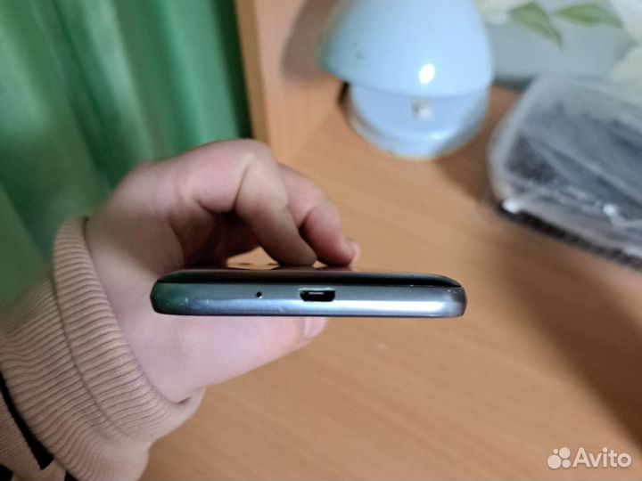 Samsung Galaxy J1 Mini Prime (2016) SM-J106F/DS, 8 ГБ