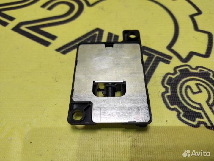 Усилитель антеный Bmw X5 E70 N55 (3 10.05.2011