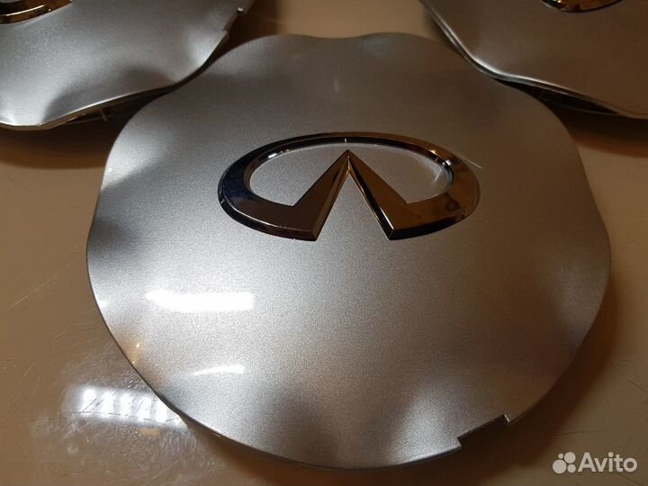 Заглушки литых дисков колпачки Infiniti 40315CG210