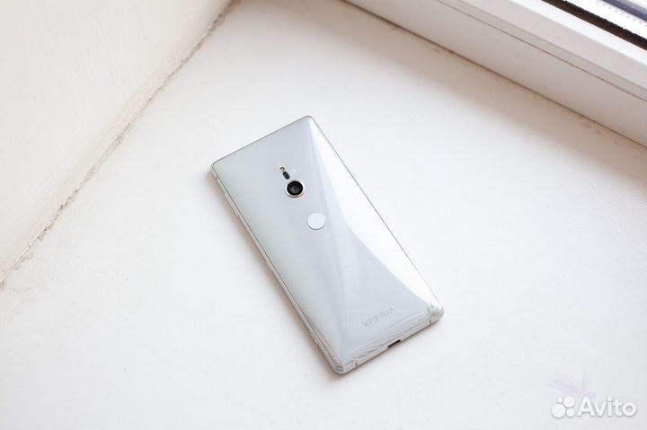 Sony Xperia XZ2, 4/64 ГБ