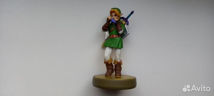 01. amiibo The Legend of Zelda 4U