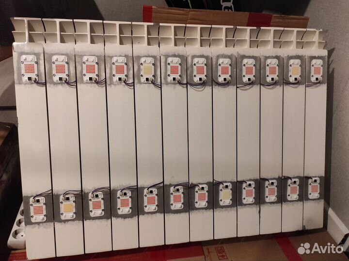 Очень мощная фитолампа 1.1 кВт