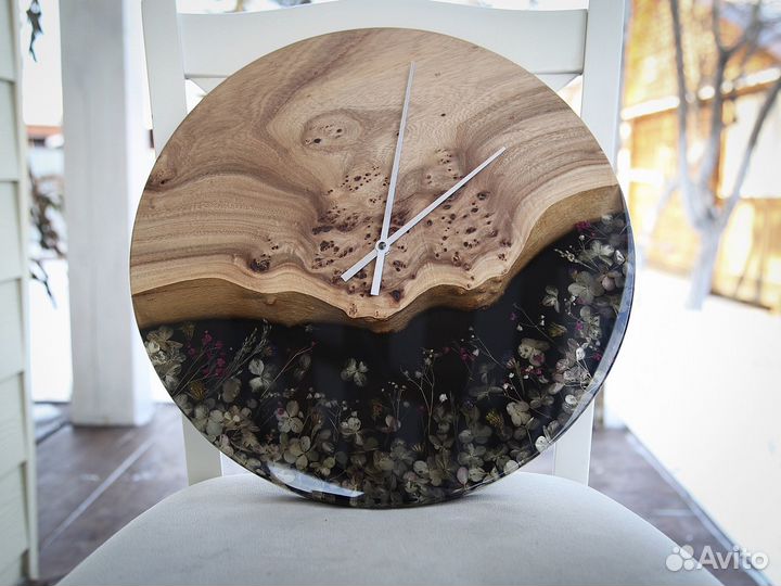 Часы из дерева, часы из смолы, часы из массива