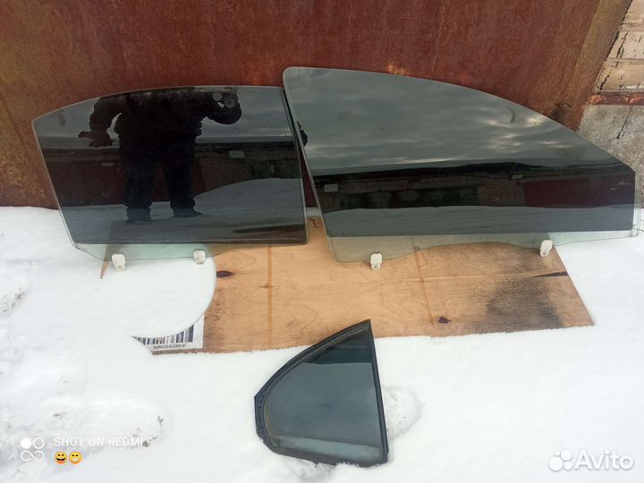 Стекло двери переднее правое Mitsubishi Lancer 10