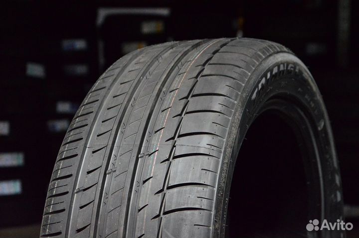 Triangle Sportex TSH11 235/45 R20 100Y