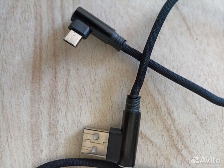 Кабель для смартфона с выходом microUSB