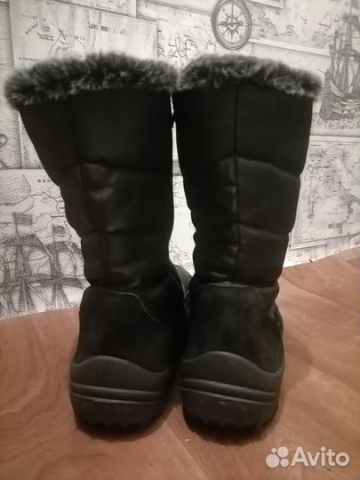 Зимние женские сапоги