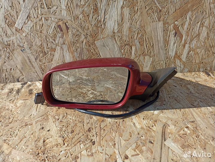 Зеркало левое Volkswagen Passat B5
