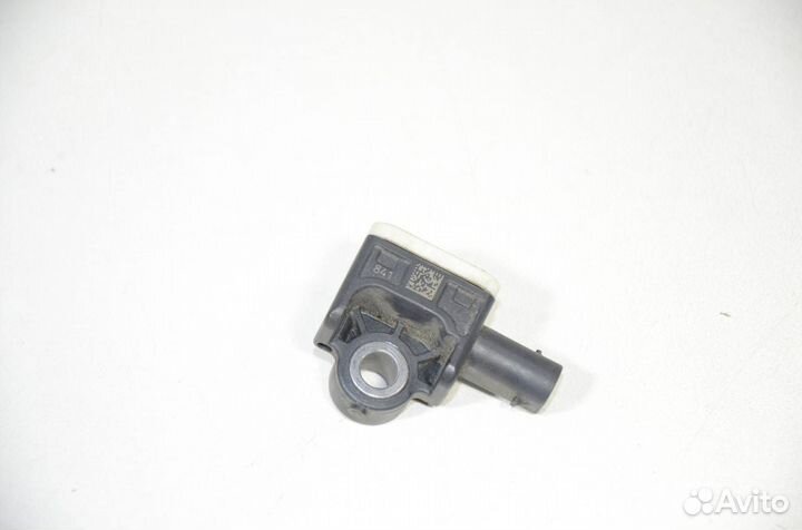 Датчик удара передний Jeep Grand Cherokee WK2 3.0