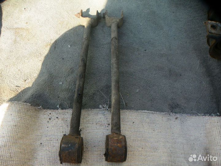 Тяга задняя продольная Hyundai Tucson