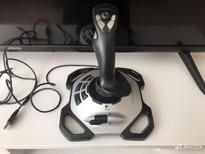 Джойстик Logitech Extreme 3D pro
