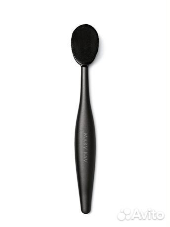 Кисть для нанесения тональных средств