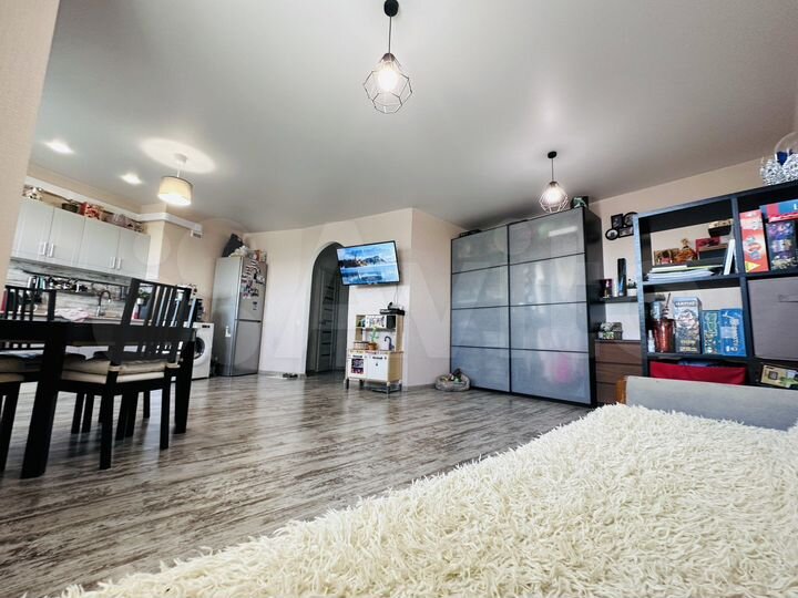 2-к. квартира, 57 м², 14/19 эт.