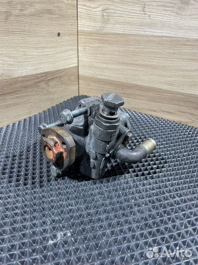 Насос гидроусилителя Golf4 2j0422154a