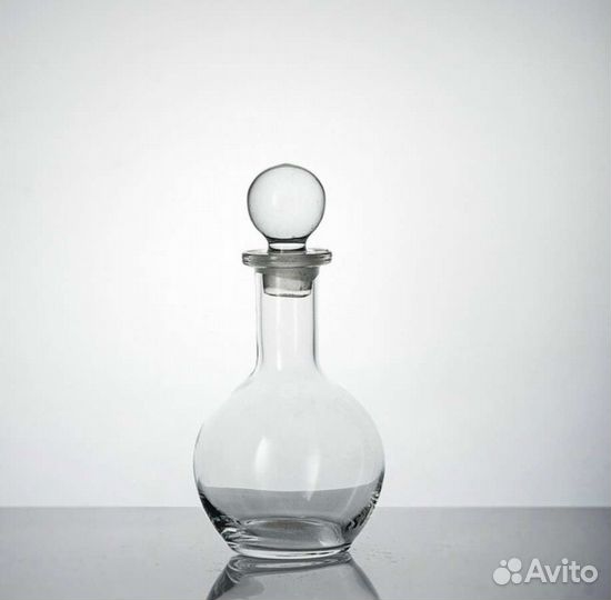 Бокалы и графины