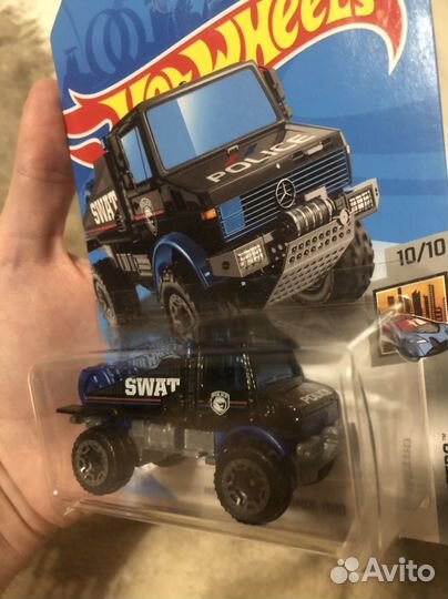 Hot Wheels Mercedes-Benz Unimog 1300 (Th)