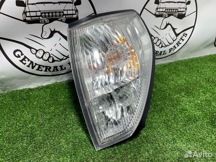 Габарит передний левый Toyota Land Cruiser Prado