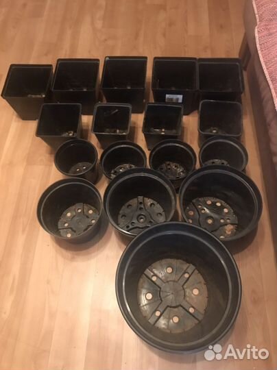 Горшок для цветов пластиковый