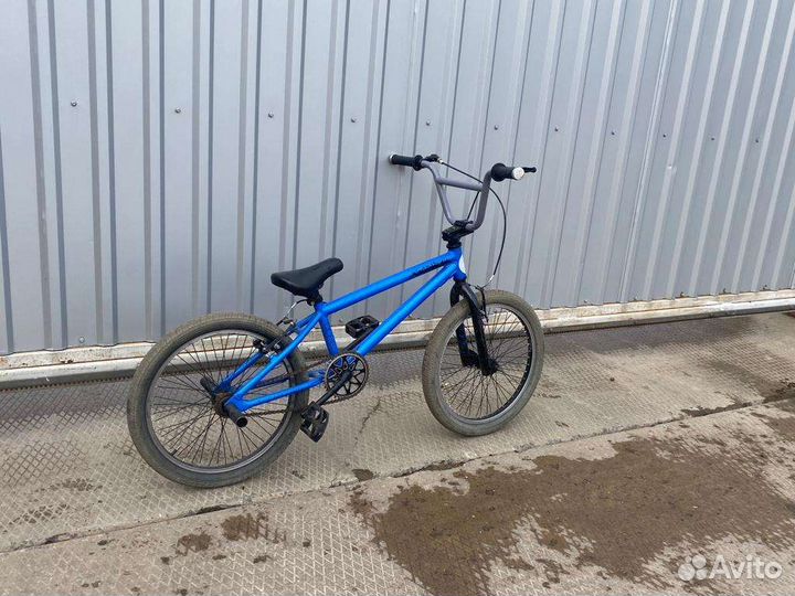 Трюковой велосипед BMX
