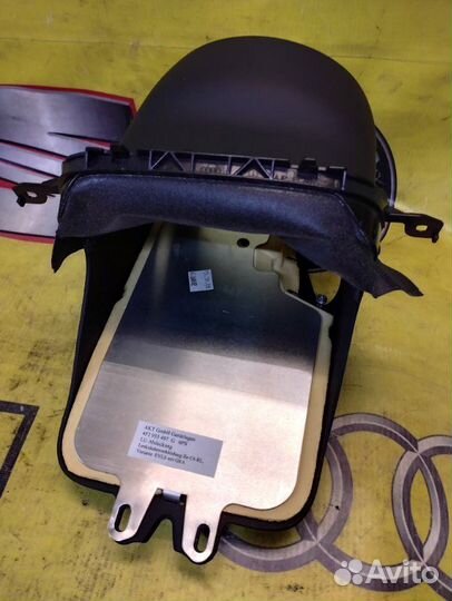 Кожух рулевой колонки Audi A6 универсал 2.8 CCE