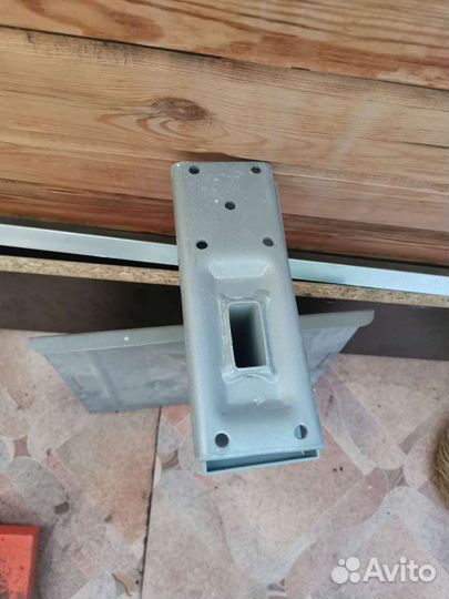 Подставка для телевизора на стену