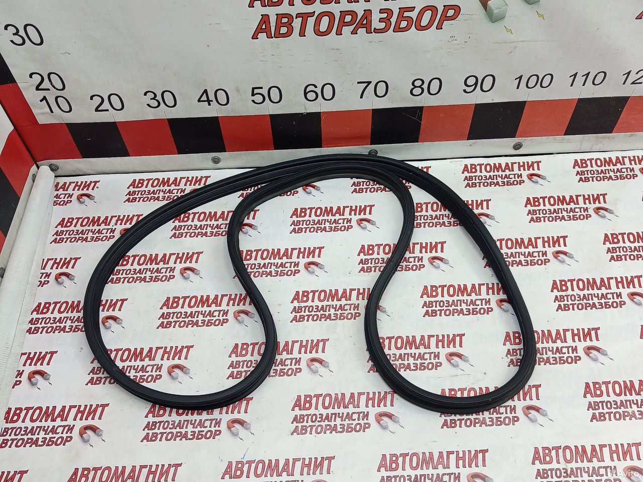 Уплотнитель крышки багажника Хендай Элантра 7 CN