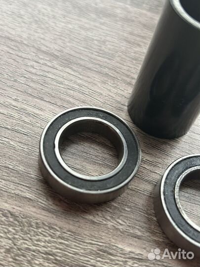 BMX запчасти от каретки (подшипники и спейсер)